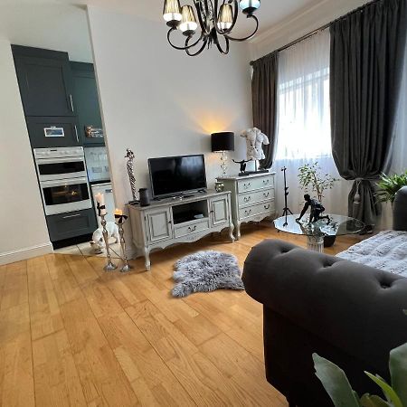 Lovely Apartment In Cork Esterno foto
