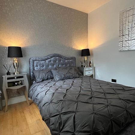 Lovely Apartment In Cork Esterno foto