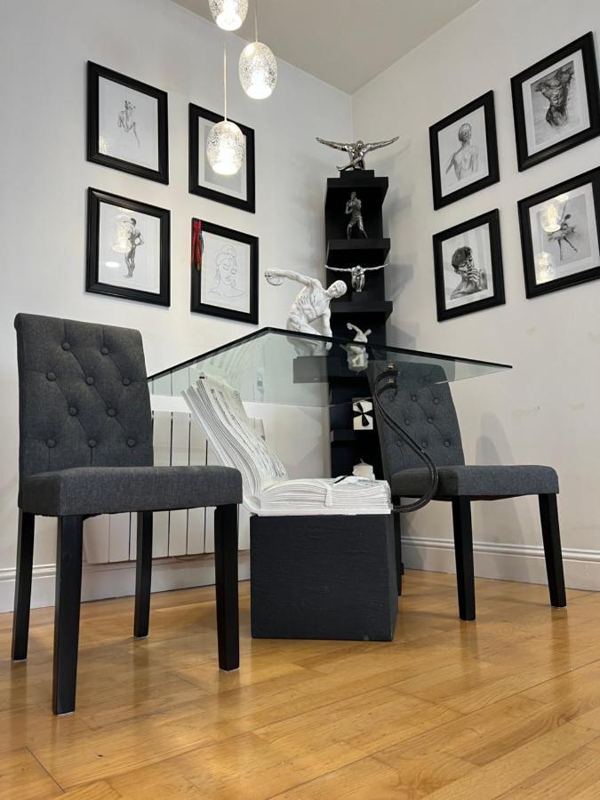 Lovely Apartment In Cork Esterno foto