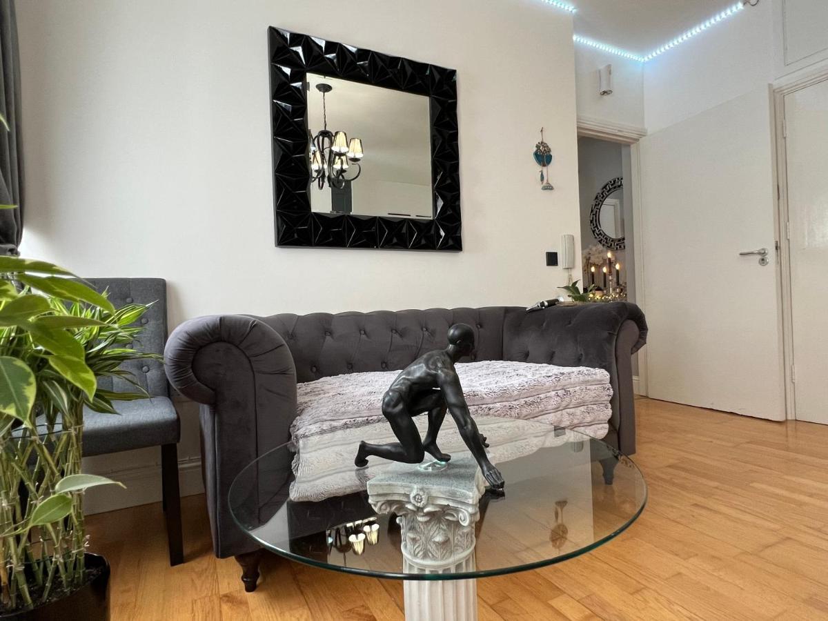 Lovely Apartment In Cork Esterno foto